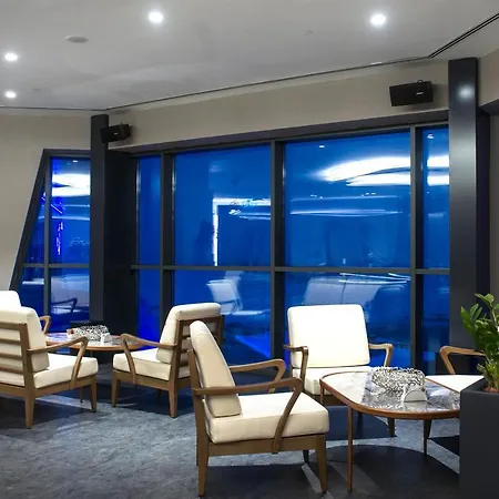 Radisson Blu Hotel, Mount Hotel 4*