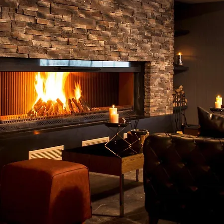 Radisson Blu Hotel, Mount