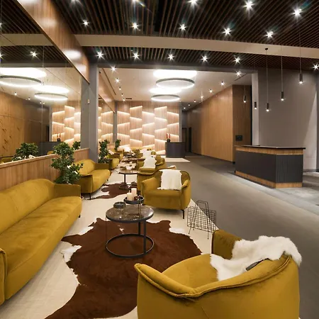 Radisson Blu Hotel, Mount