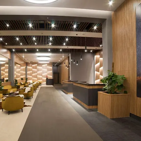 Radisson Blu Hotel, Mount