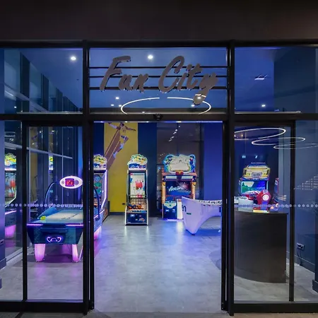 Radisson Blu Hotel, Mount Hotel 4*