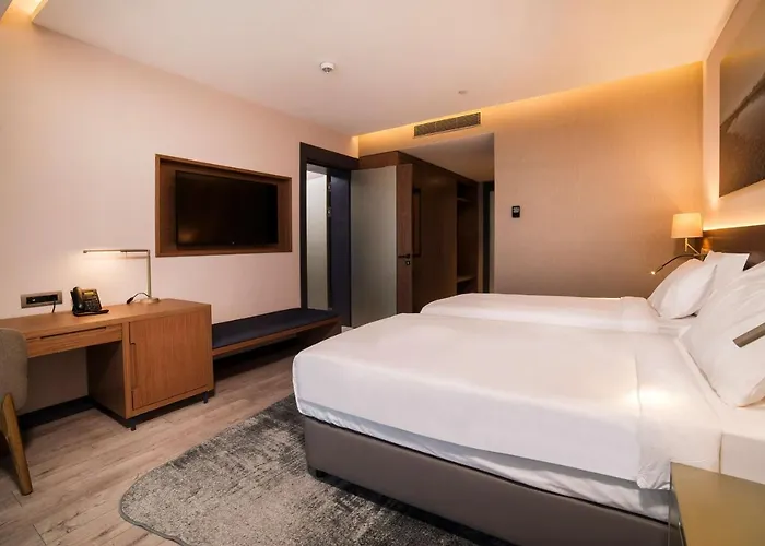 Hotel Radisson Blu Hotel, Mount 4*