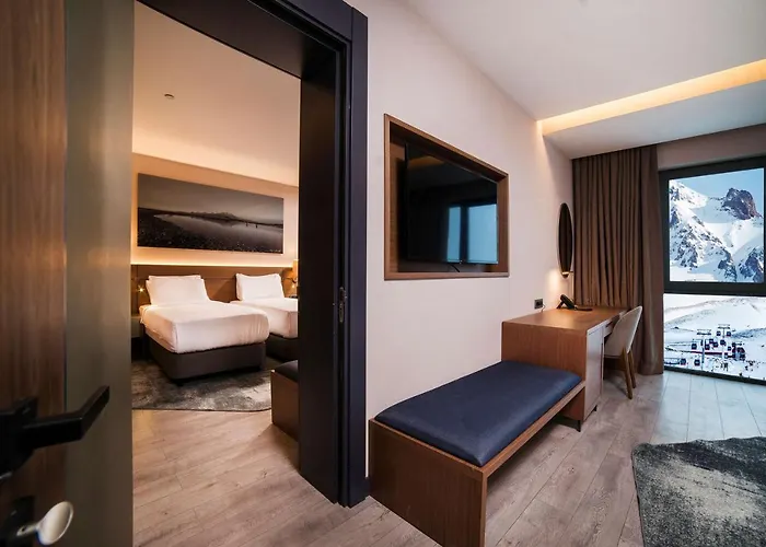 酒店 Radisson Blu Hotel, Mount 4*