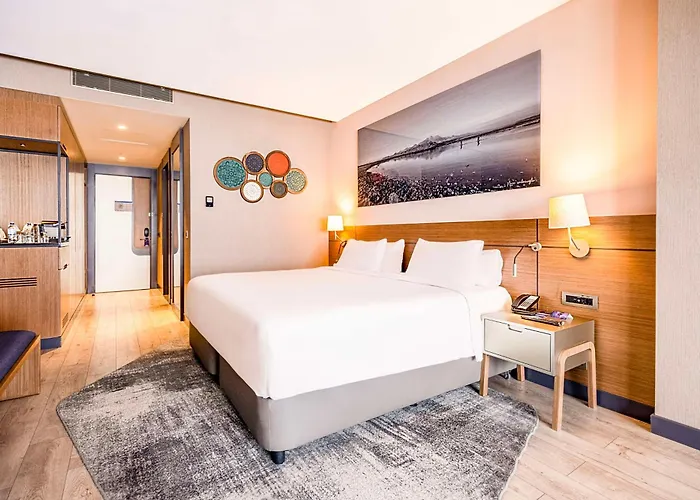 Radisson Blu Hotel, Mount 4*