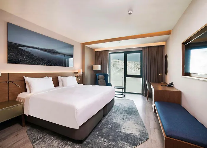 Hotel Radisson Blu Hotel, Mount 4*